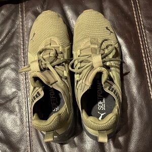Puma olive green tennis shoes for Men size 10